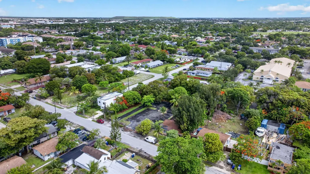 129 NW 11th Street Pompano Beach FL 33060