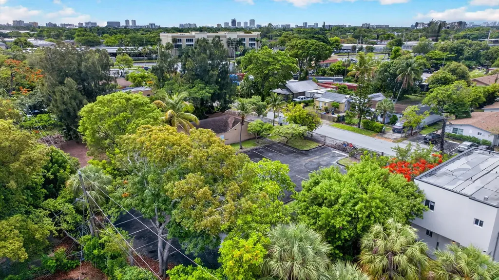 129 NW 11th Street Pompano Beach FL 33060