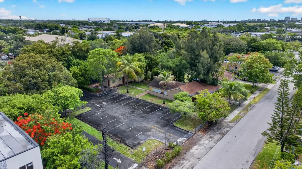 129 NW 11th Street Pompano Beach FL 33060