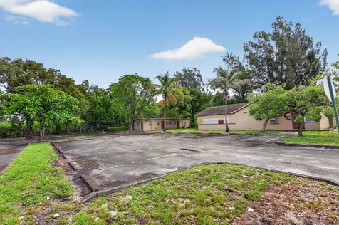 129 NW 11th Street Pompano Beach FL 33060