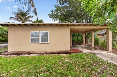 129 NW 11th Street Pompano Beach FL 33060