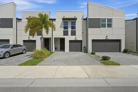 3905 SE Mentmore Lane Stuart FL 34997