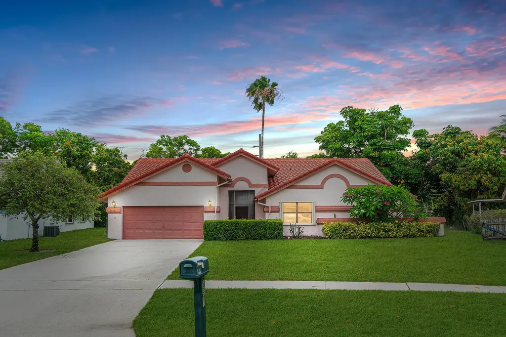 9297 Laurel Green Drive Boynton Beach FL 33437