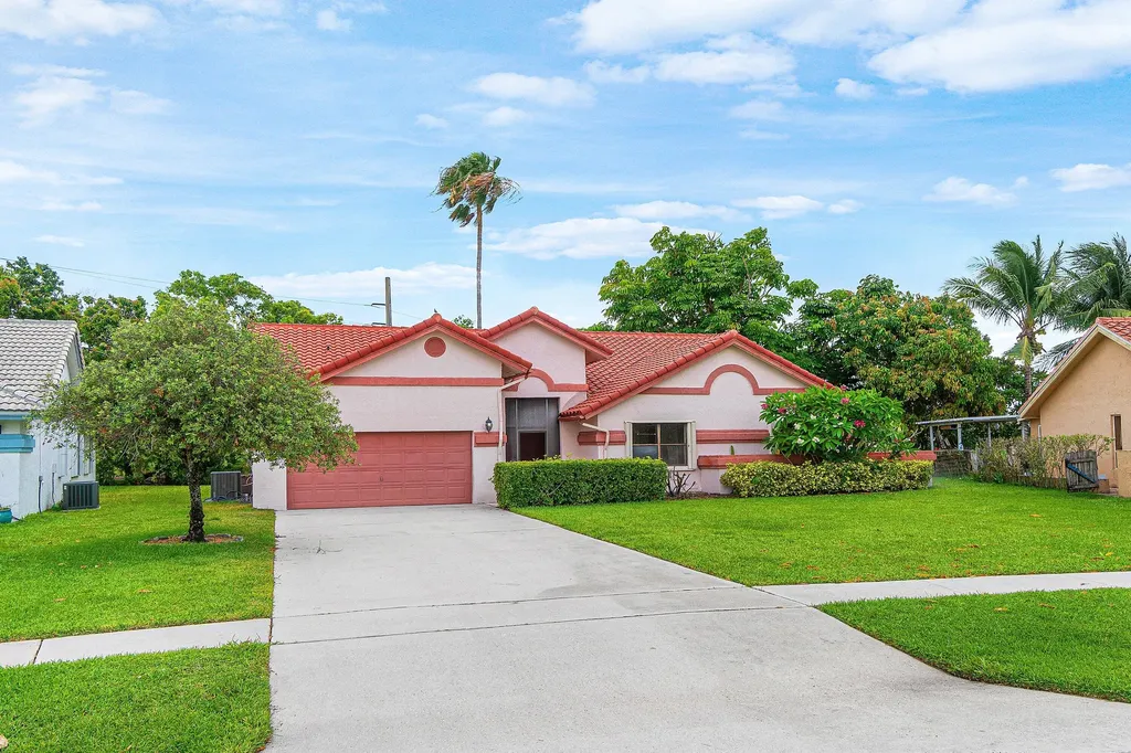 9297 Laurel Green Drive Boynton Beach FL 33437