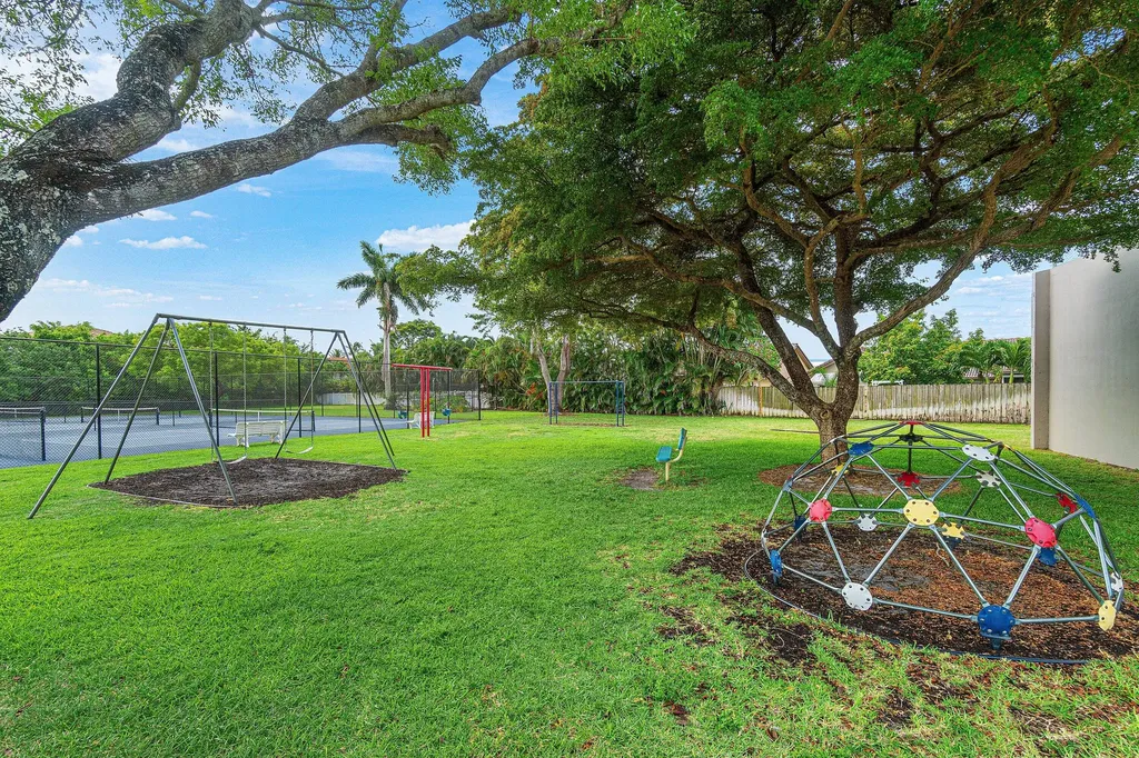 9297 Laurel Green Drive Boynton Beach FL 33437