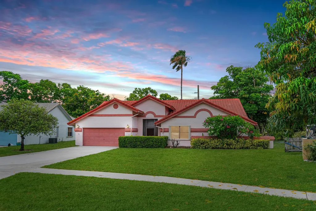 9297 Laurel Green Drive Boynton Beach FL 33437