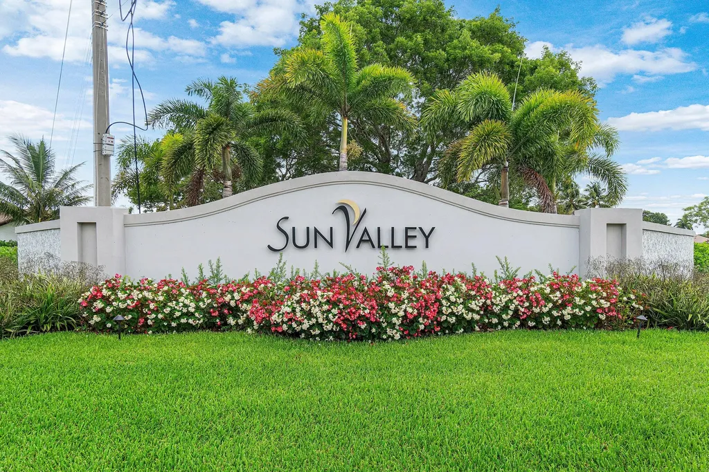 9297 Laurel Green Drive Boynton Beach FL 33437