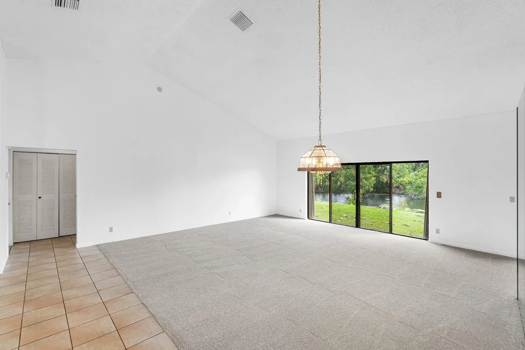 9297 Laurel Green Drive Boynton Beach FL 33437