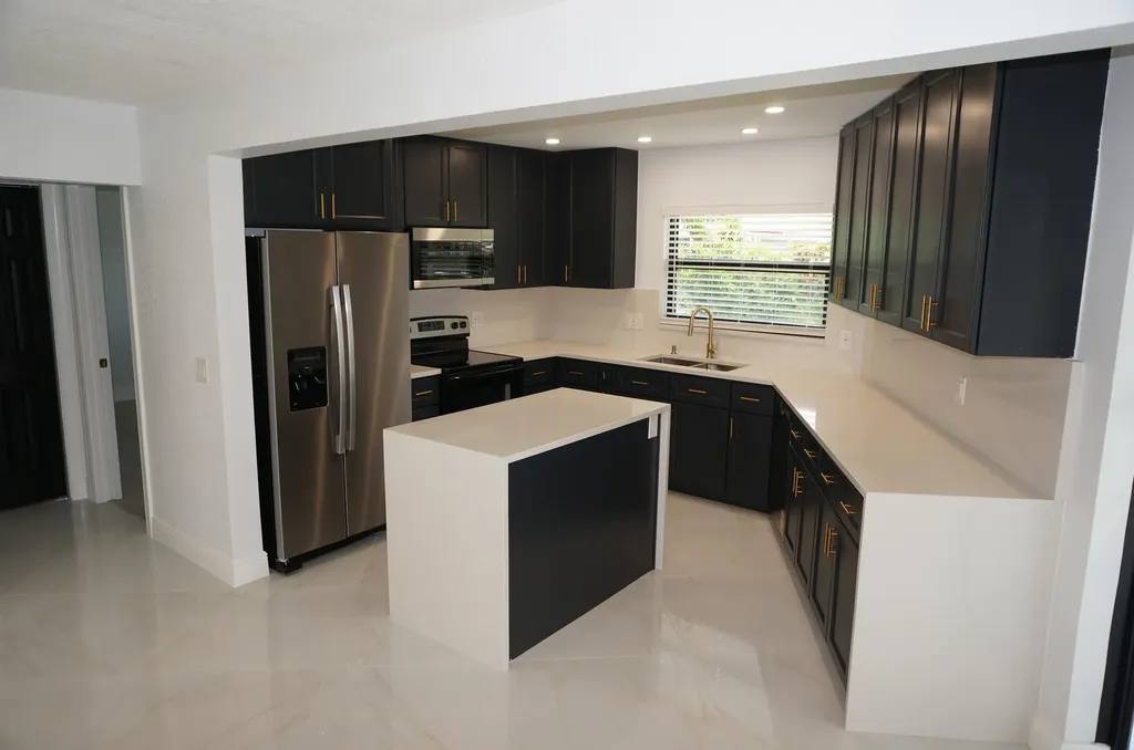 1513 39th Street West Palm Beach FL 33407