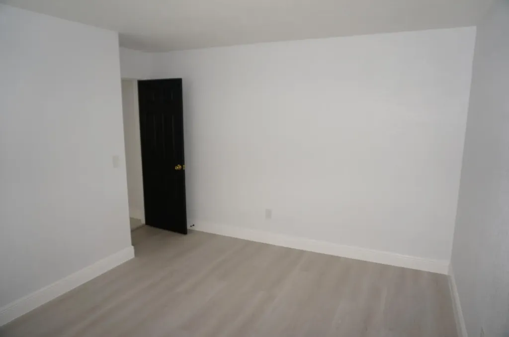 1513 39th Street West Palm Beach FL 33407