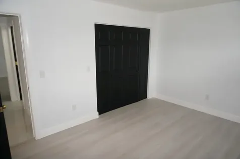 1513 39th Street West Palm Beach FL 33407