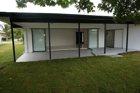 1513 39th Street West Palm Beach FL 33407