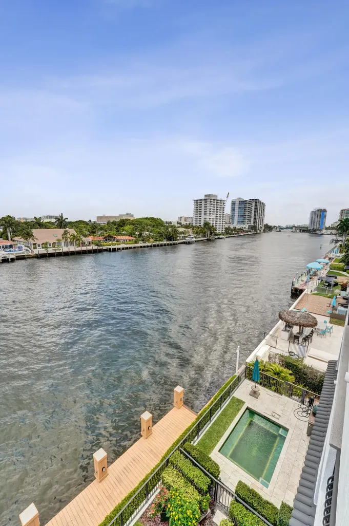 615 Bayshore Drive Fort Lauderdale FL 33304