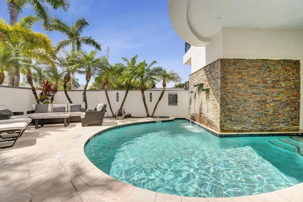 615 Bayshore Drive Fort Lauderdale FL 33304