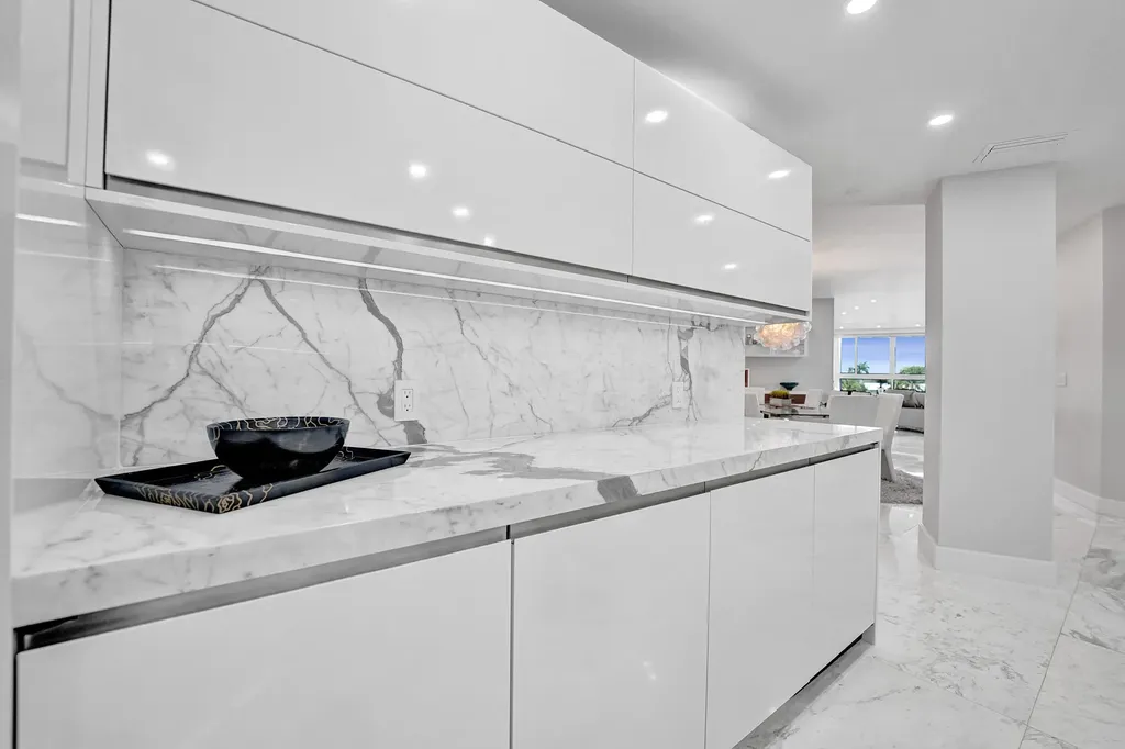 615 Bayshore Drive Fort Lauderdale FL 33304