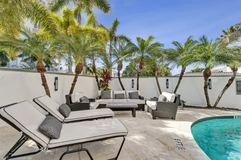 615 Bayshore Drive Fort Lauderdale FL 33304