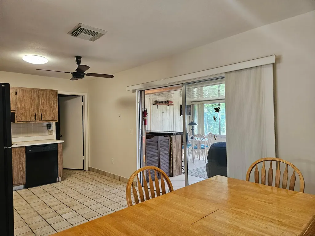 5531 S 37th Street Greenacres FL 33463