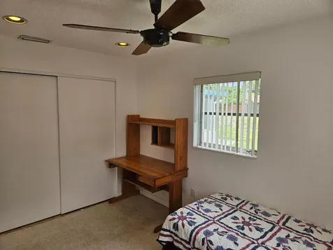 5531 S 37th Street Greenacres FL 33463