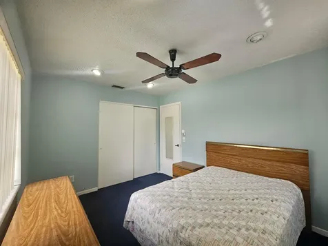5531 S 37th Street Greenacres FL 33463