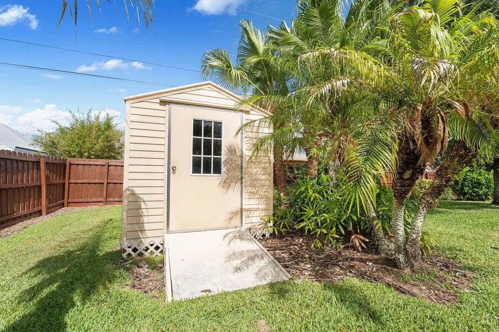4652 SW Alpha Street Port St Lucie FL 34953