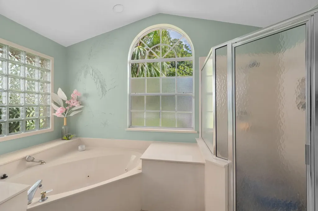 1306 SW Cottonwood Cove Port St Lucie FL 34986