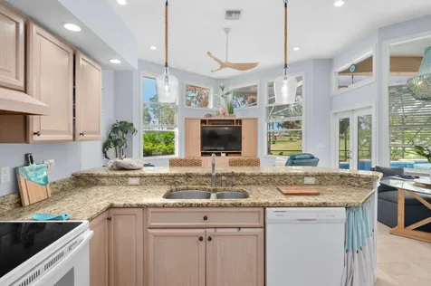 1306 SW Cottonwood Cove Port St Lucie FL 34986