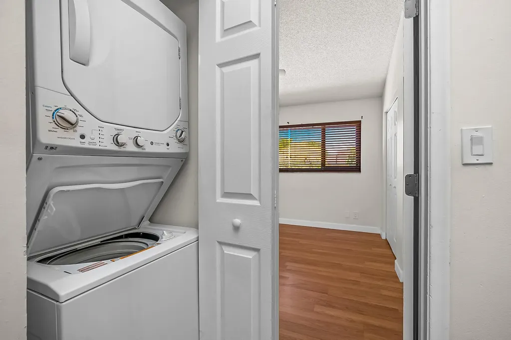 2700 S Oakland Forest Drive Oakland Park FL 33309