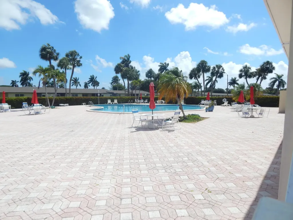 2930 E Ashley Drive Drive E West Palm Beach FL 33415