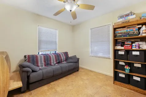 713 NE 35th Street Oakland Park FL 33334