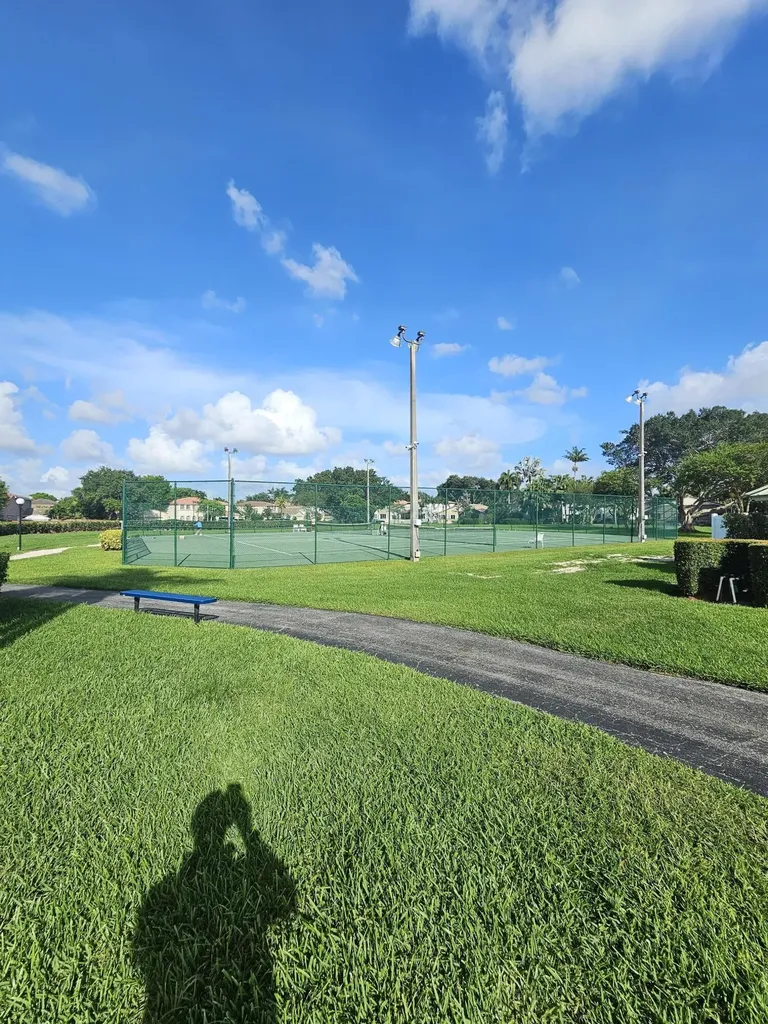 1412 SW 110th Way Davie FL 33324
