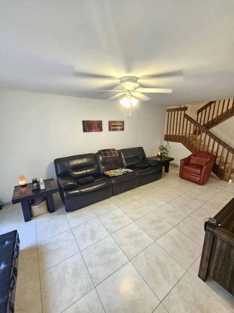 1412 SW 110th Way Davie FL 33324