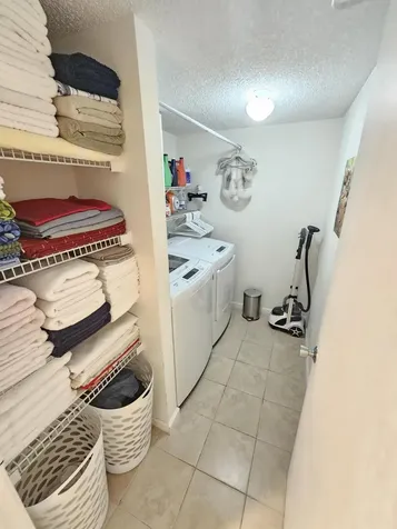 1412 SW 110th Way Davie FL 33324