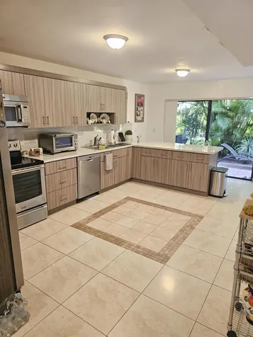 1412 SW 110th Way Davie FL 33324