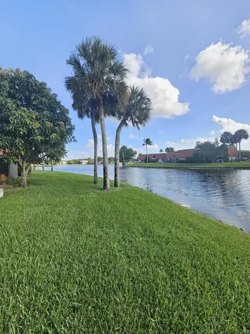 1412 SW 110th Way Davie FL 33324
