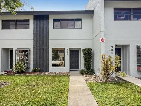 2700 S Oakland Forest Drive Oakland Park FL 33309