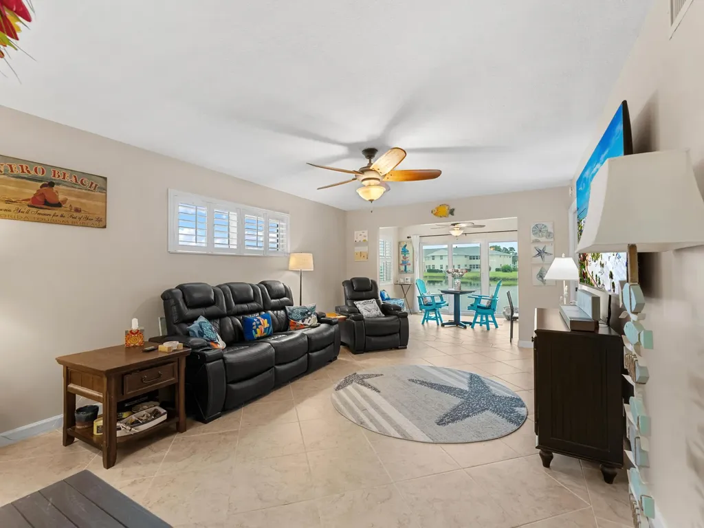 625 W Lake Jasmine Circle Vero Beach FL 32962