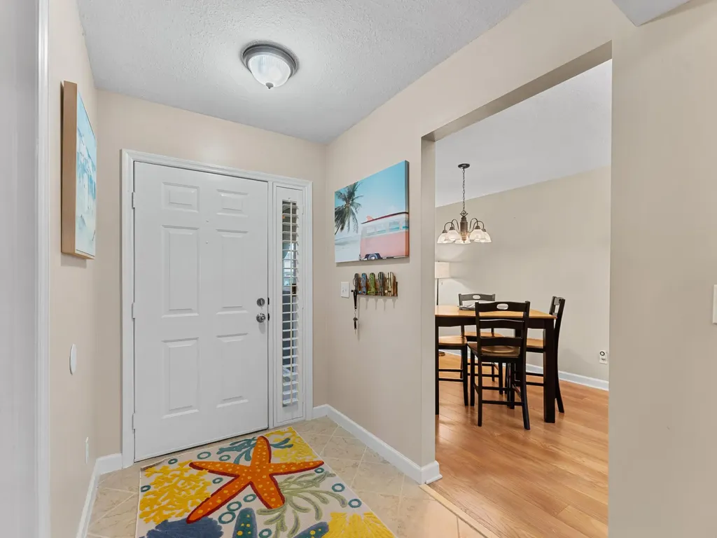 625 W Lake Jasmine Circle Vero Beach FL 32962