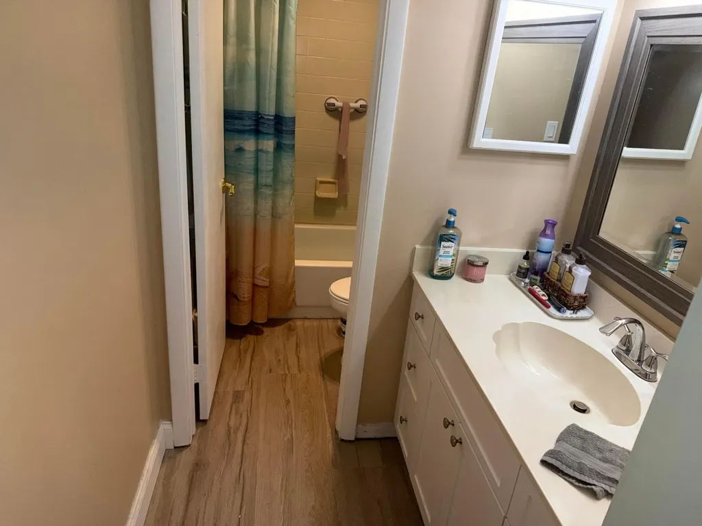 212 Lake Susan Lane West Palm Beach FL 33411