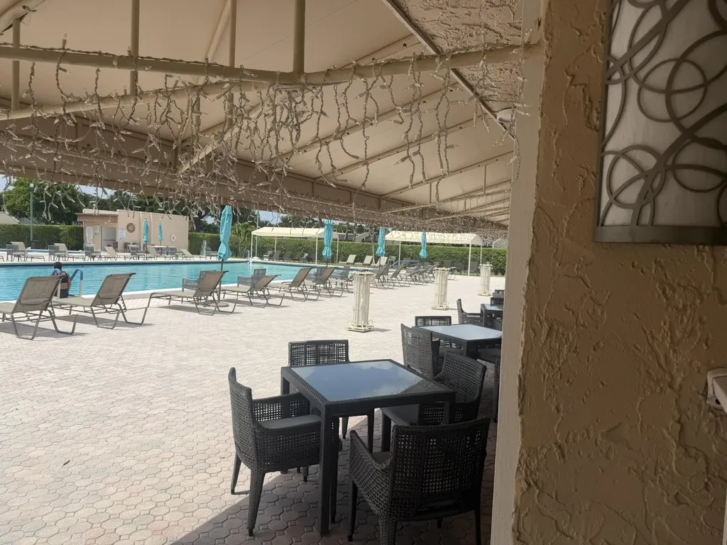 212 Lake Susan Lane West Palm Beach FL 33411