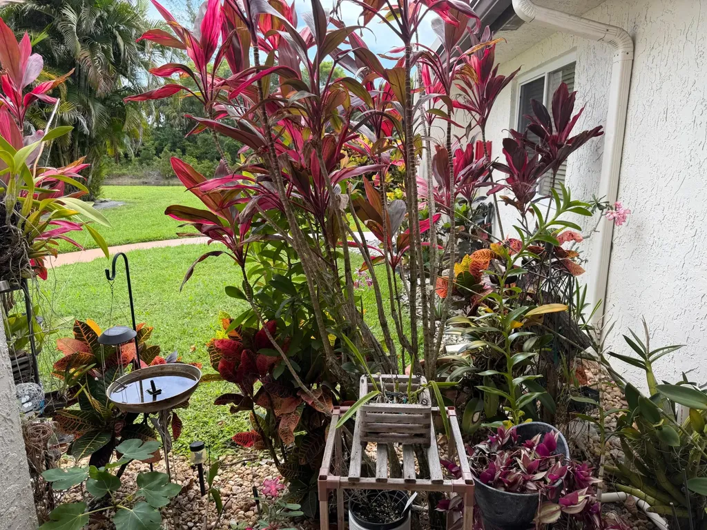 212 Lake Susan Lane West Palm Beach FL 33411