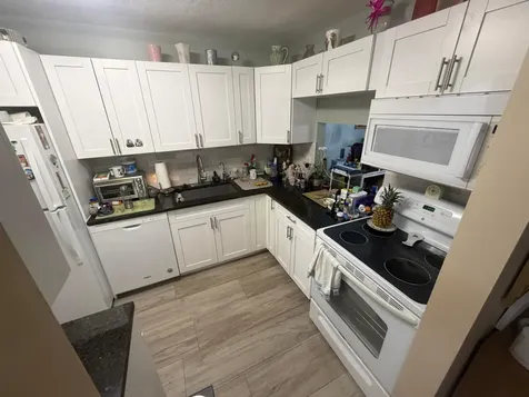 212 Lake Susan Lane West Palm Beach FL 33411