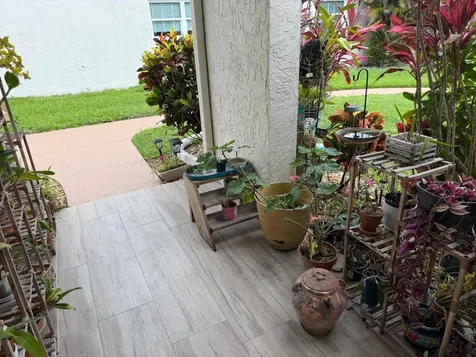 212 Lake Susan Lane West Palm Beach FL 33411
