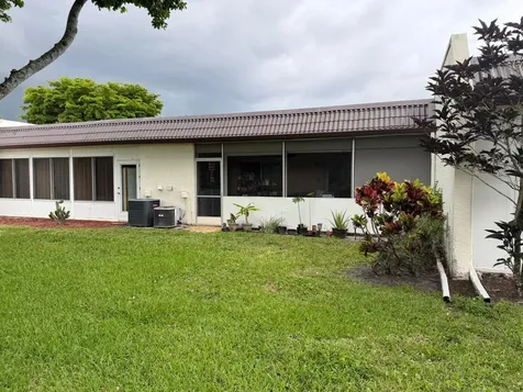 212 Lake Susan Lane West Palm Beach FL 33411