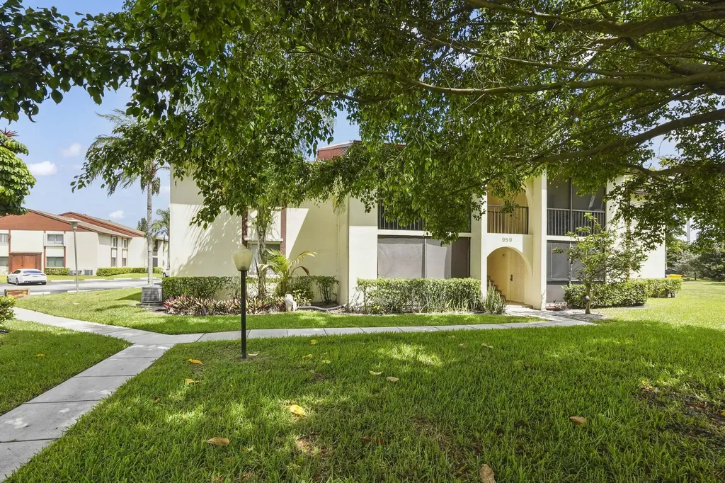 4709 Sable Pine Circle West Palm Beach FL 33417