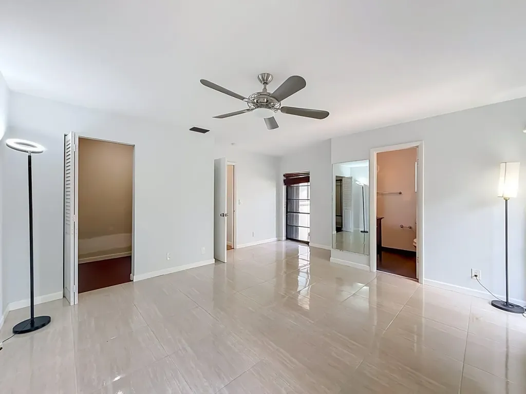 9701 N New River Canal Road Plantation FL 33324