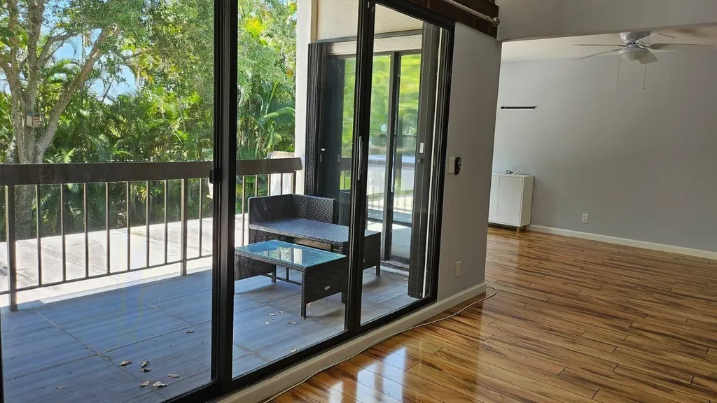 9701 N New River Canal Road Plantation FL 33324