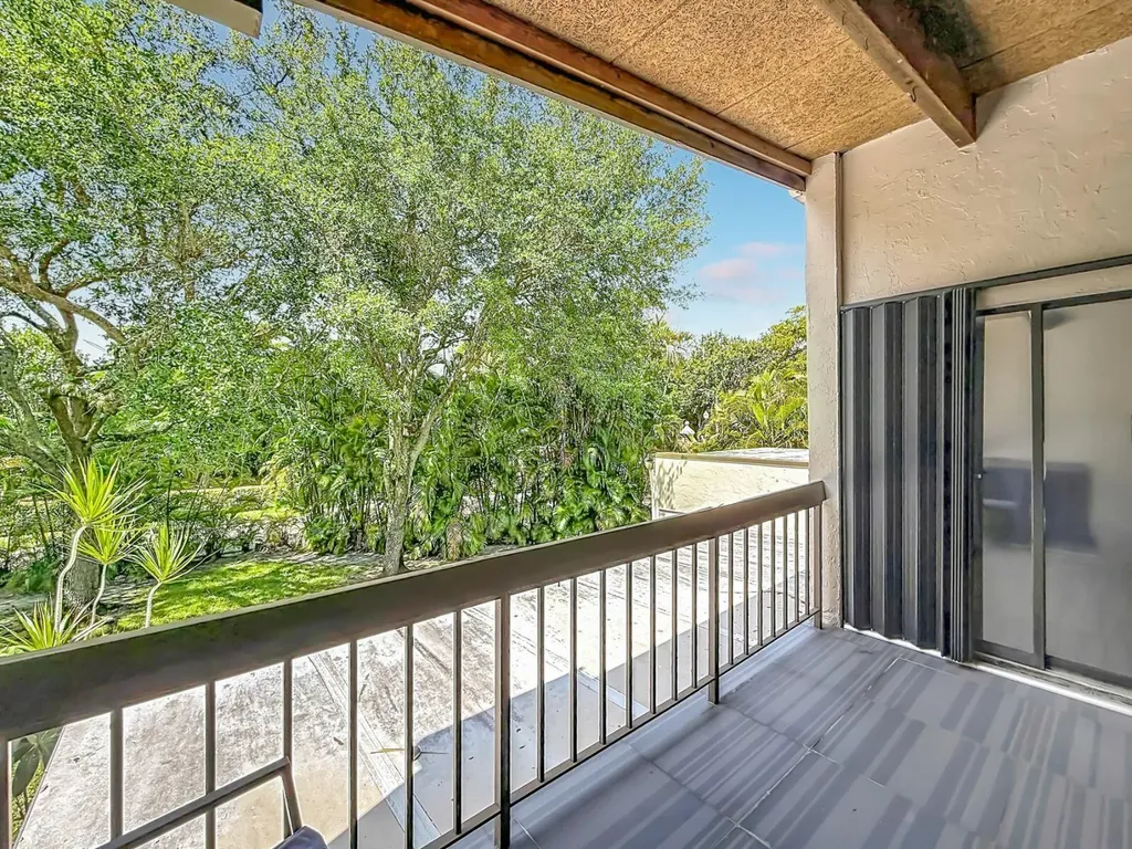 9701 N New River Canal Road Plantation FL 33324
