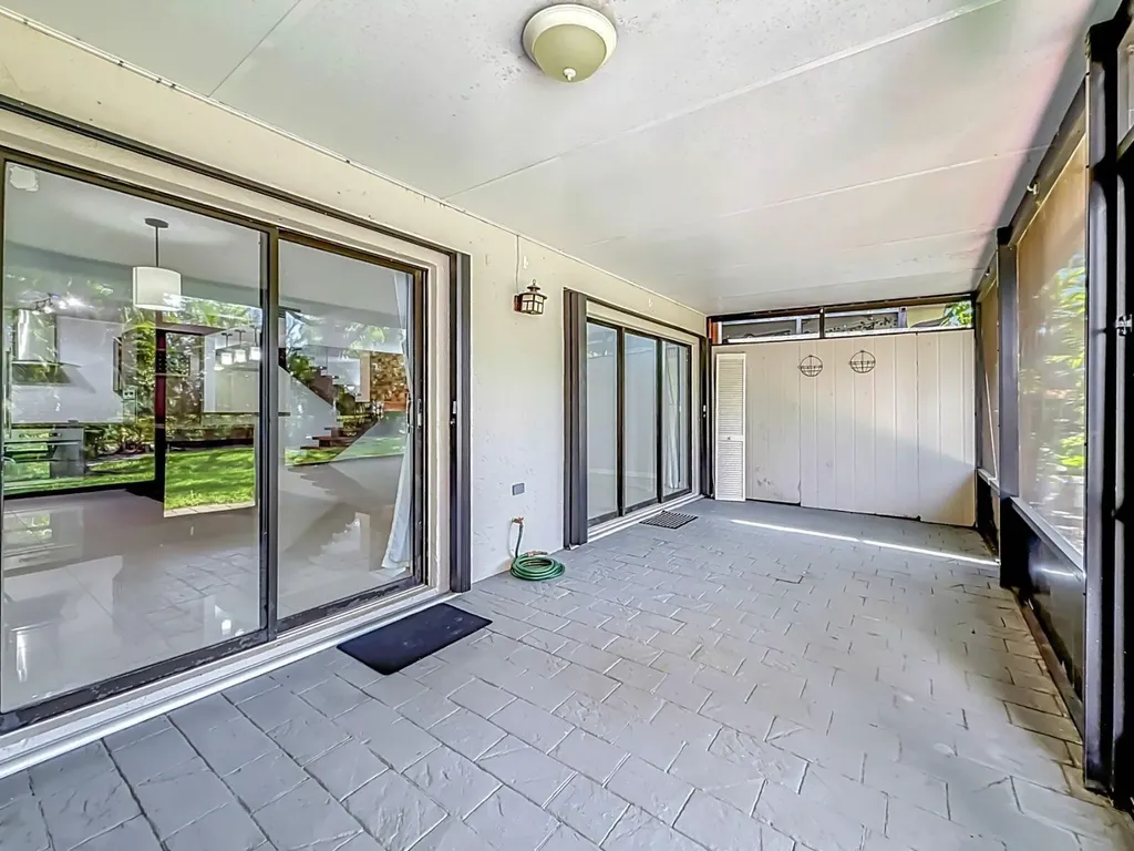 9701 N New River Canal Road Plantation FL 33324