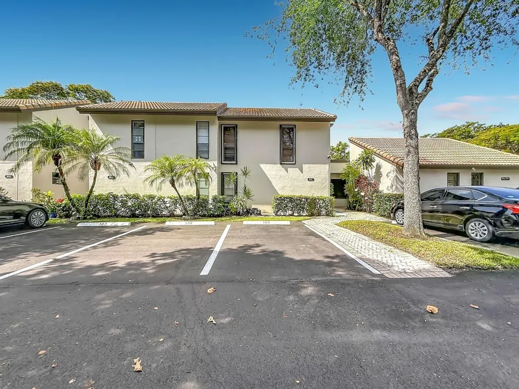 9701 N New River Canal Road Plantation FL 33324