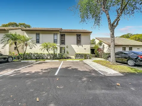 9701 N New River Canal Road Plantation FL 33324